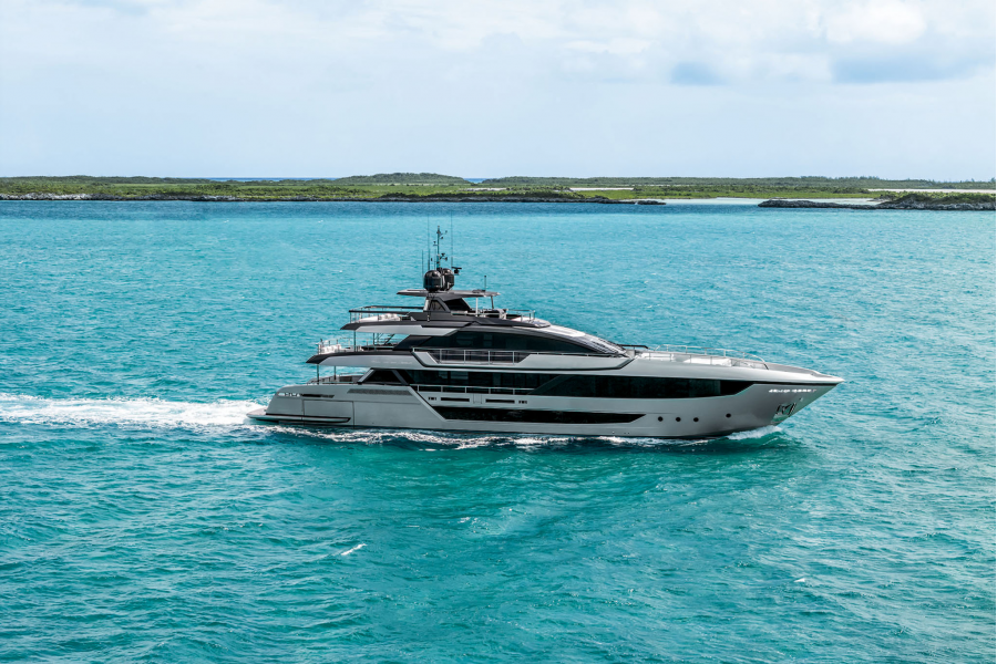 130' BELLISSIMA